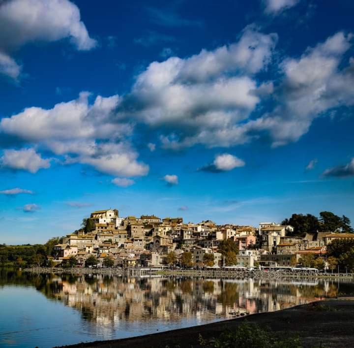Iride Sul Lago 1 Via Principessa Jolanda 10-Piazza Del Molo Anguillara Sabazia Exterior photo